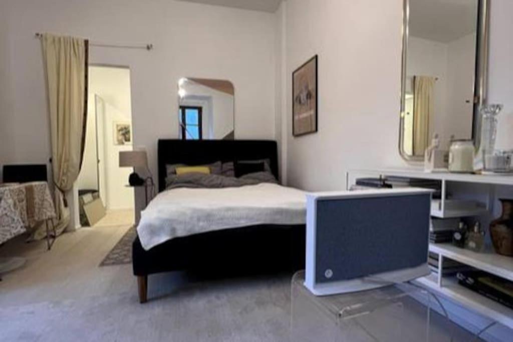 Exclusive Apartement In Historic Center Linz Exterior foto
